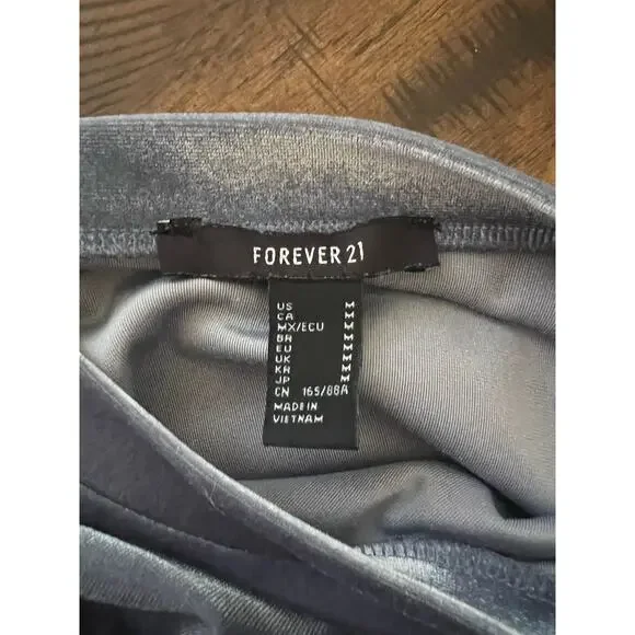 Forever 21 Velvet Powder Blue T Shirt Size M - Picture 5 of 5